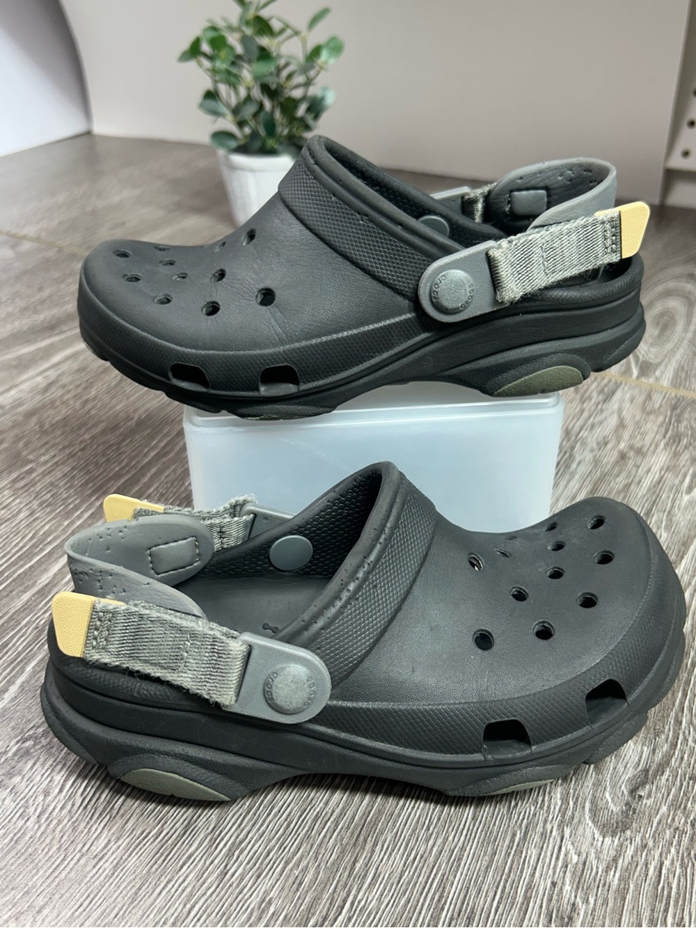 Crocs junior Slip-On Clogs with Heel Strap